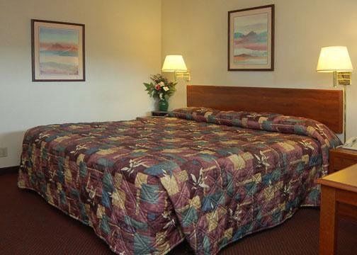 Econo Lodge Pratt Стая снимка